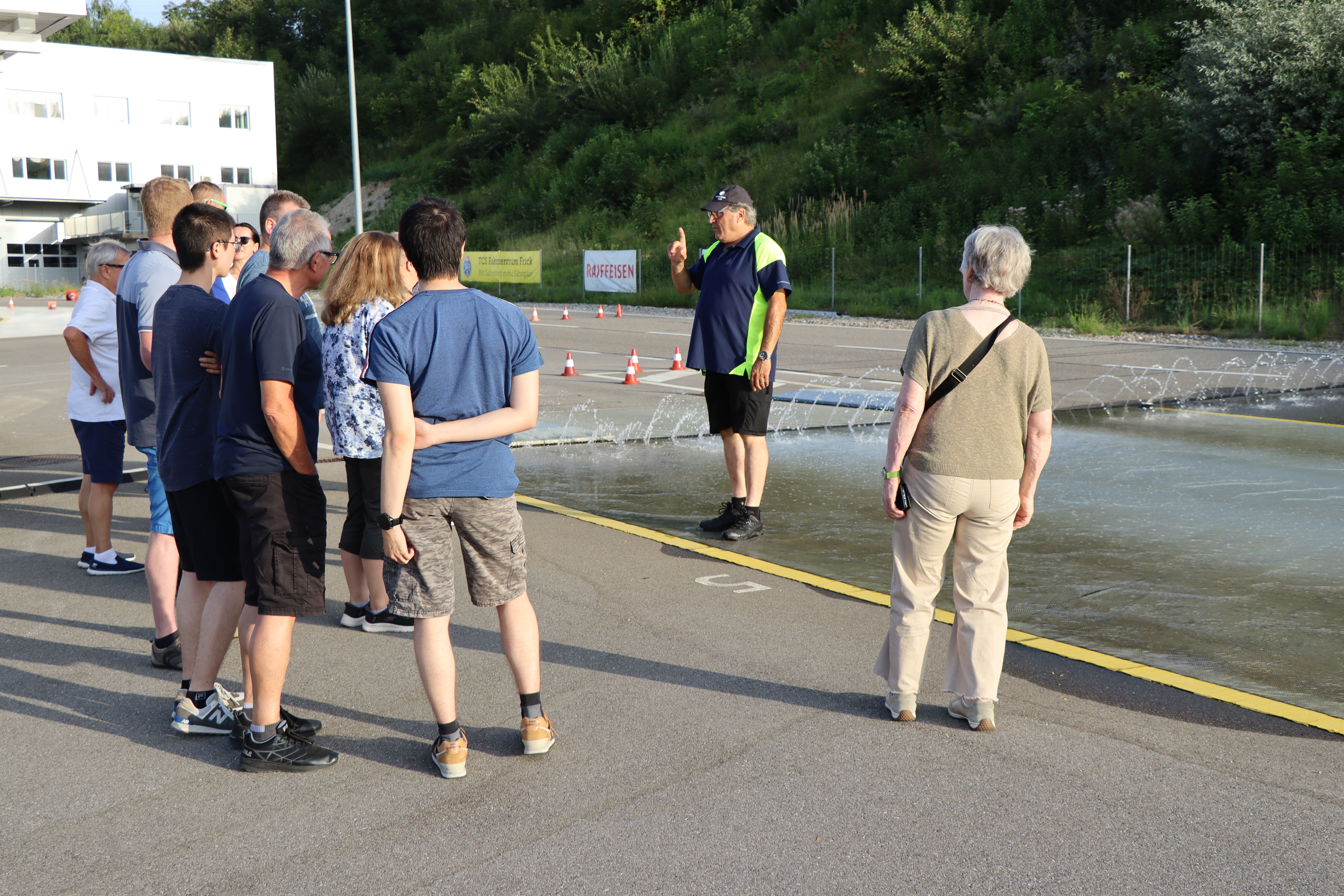 TCS US Lenzburg Wiggertal_010.JPG